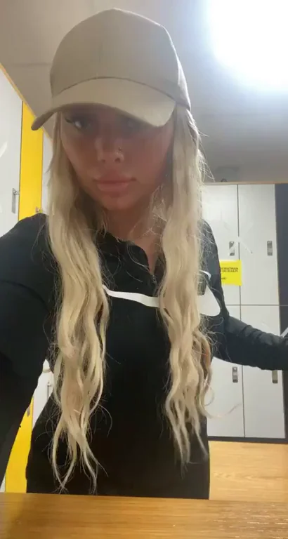 Bliss showing off her body at the gym