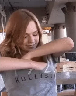 Cute Redhead Reveals Her Nice Tits!