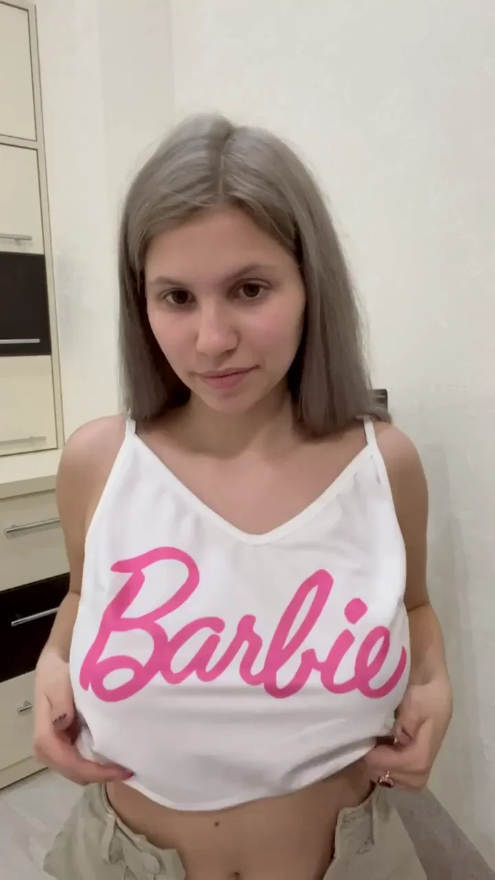💕 Tiny Tit MILF Barbie Craves Guys Who Worship Her Perky Little Boobs 😍