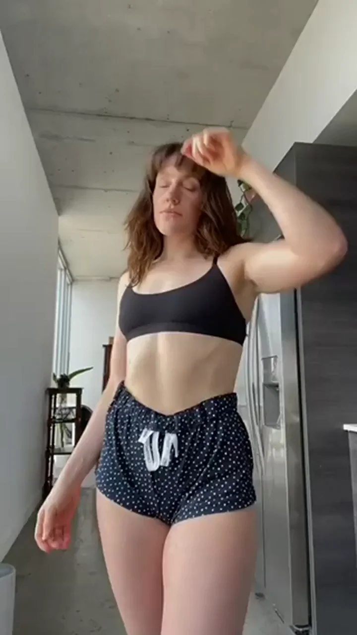 Thick Thighed Babe Begs: Ride Your Face? Am I Too Big? 🍑😈