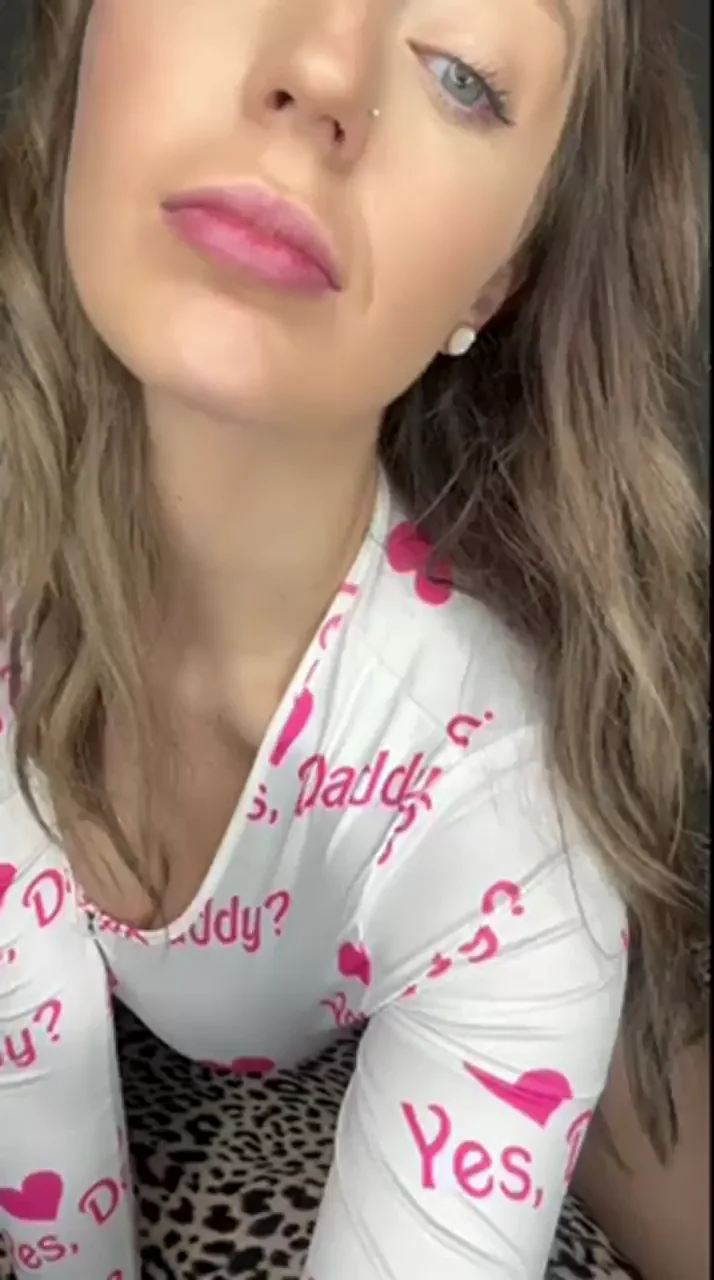 Thirsty for My Preggo Mommy Milkers, Daddy? 💦🥛😈