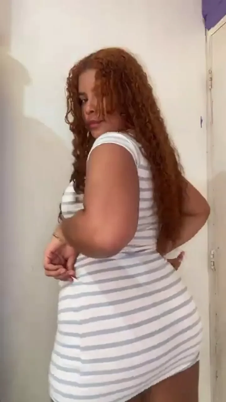 Daily Dose: Lick This Cute Curvy Babe's Juicy Ass