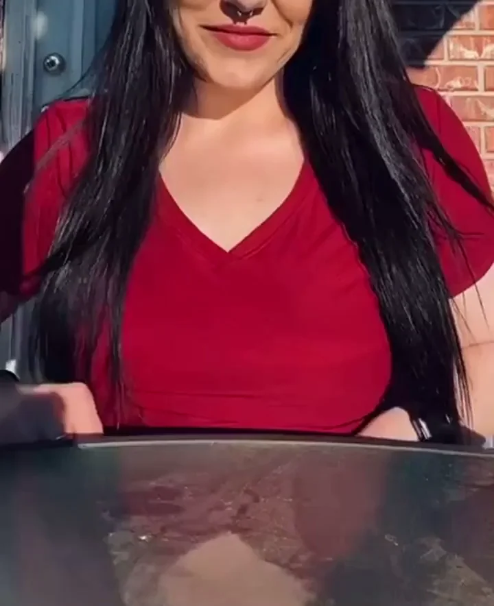 Tuesday Titty Drop Surprise 😘🍈🍈