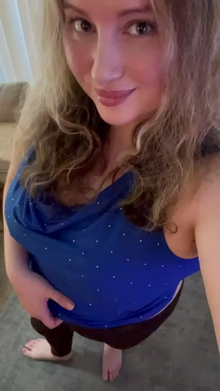 Neighbor's Epic Titty Drop 😈🍈🍈