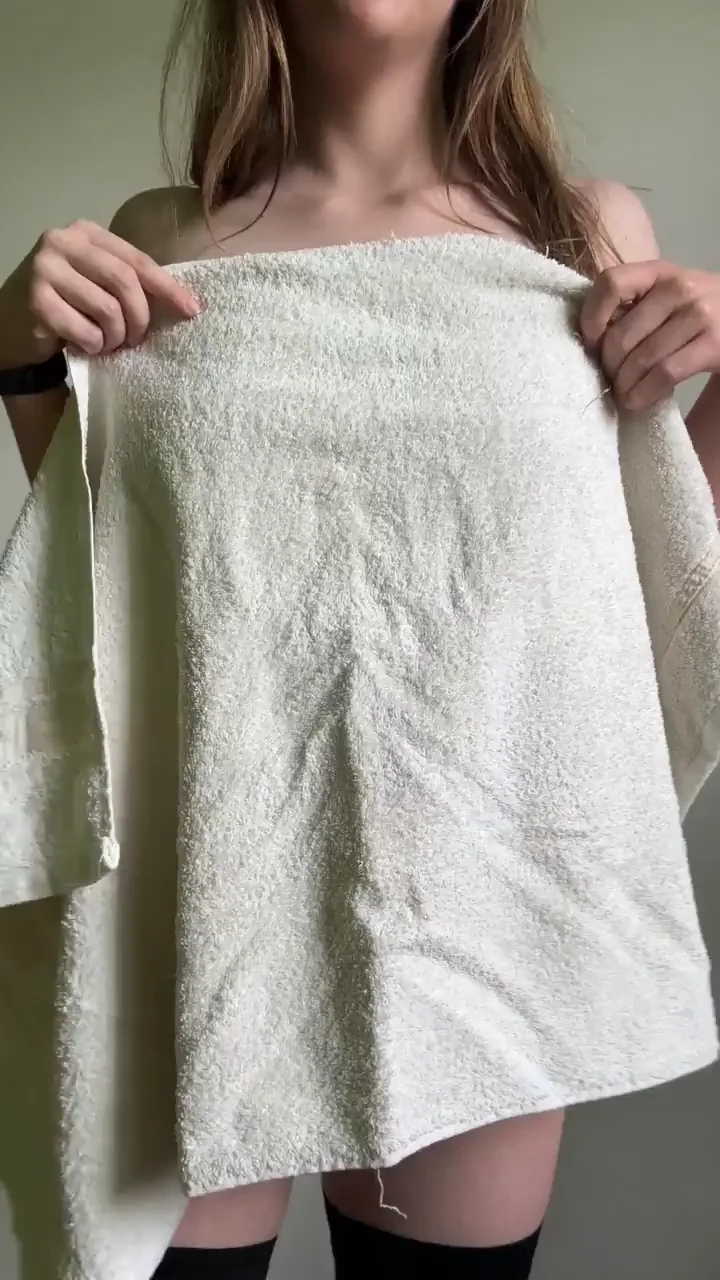 Petite Slut Drops Towel for Nipple-Sucking Buddy 😈🍒💦 [OC]