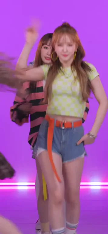 Hot Issue - Bouncy Hyeongshin