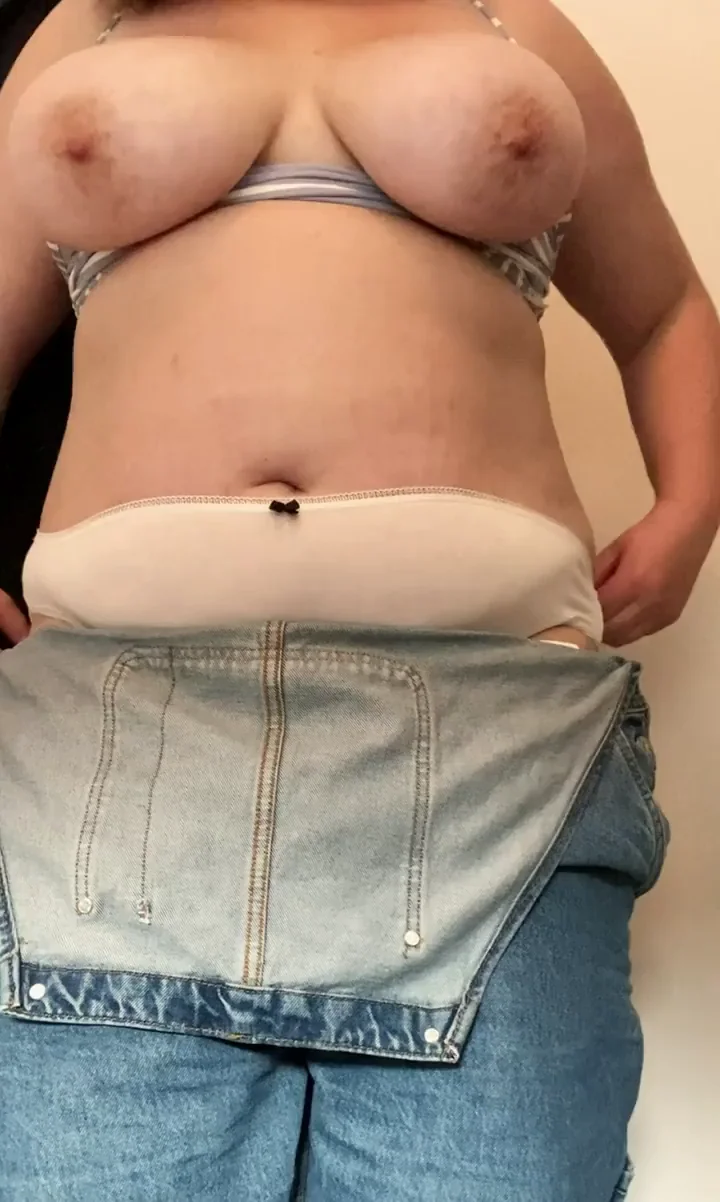 Cute little jiggles