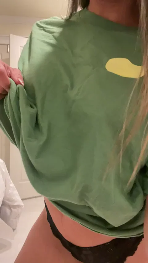 Asians have the juiciest nipples for sucking! Fuck me if I'm wrong.
