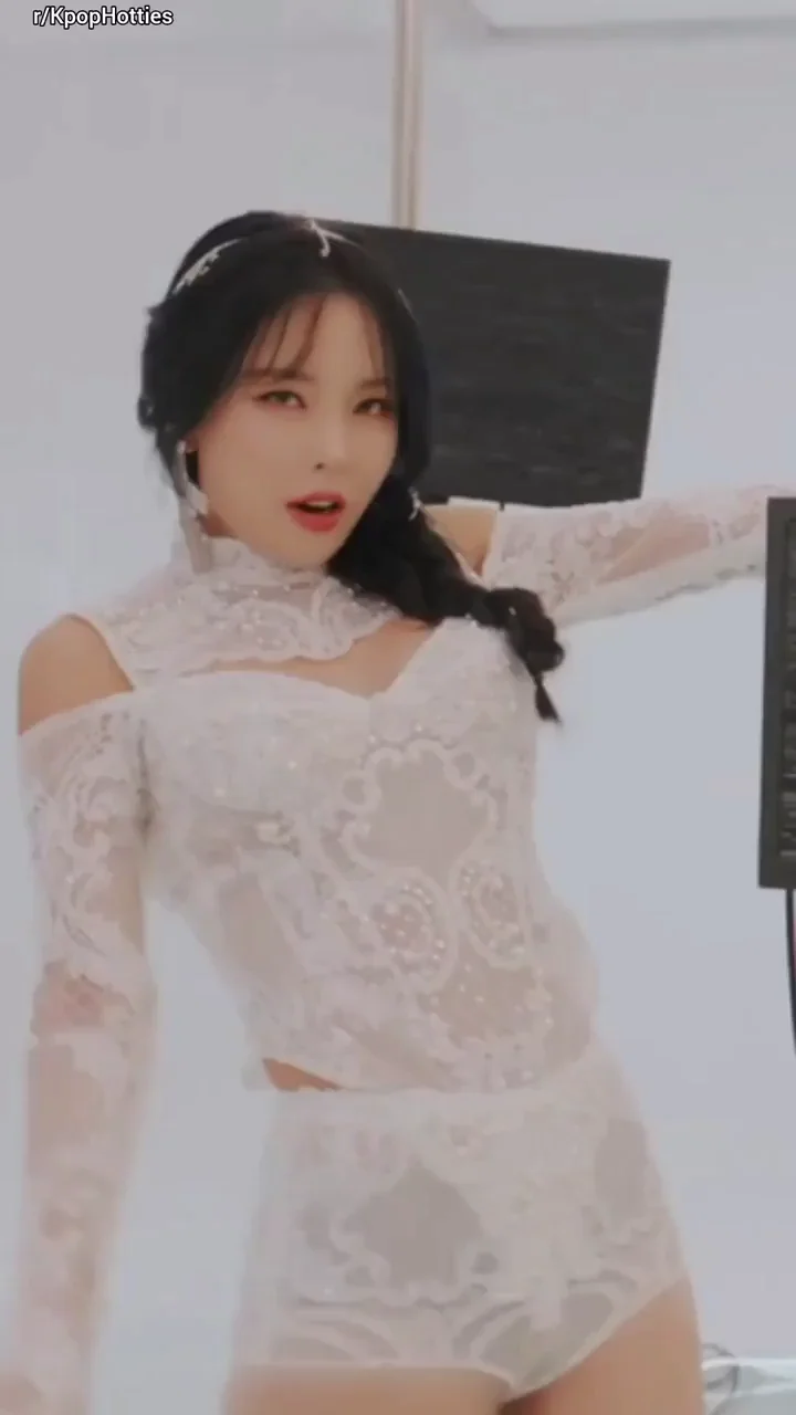 Hong Jin Young