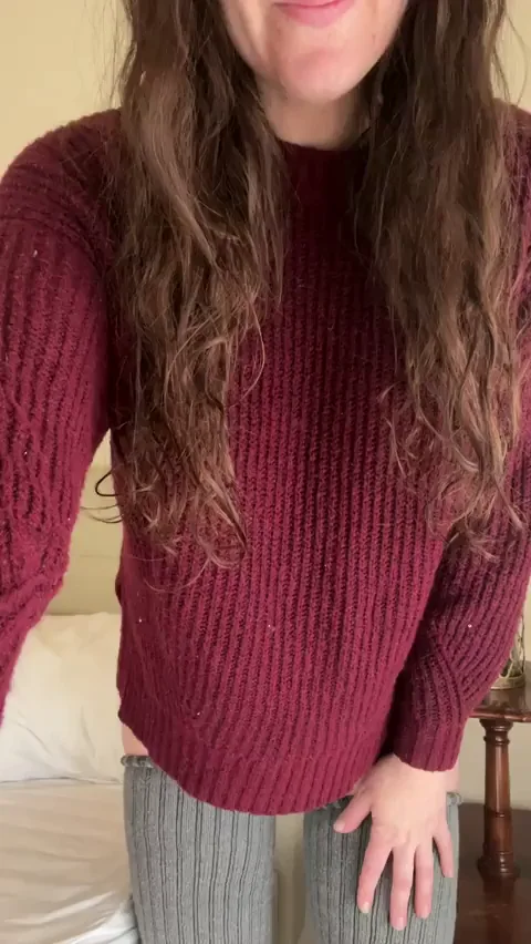 the thigh highs stay on