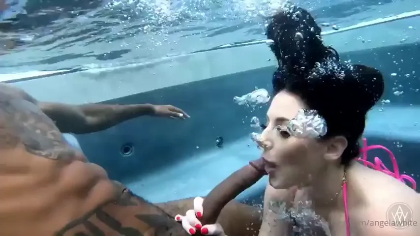 Angela White Mermaid Deepthroats Massive BBC Underwater 🧜‍♀️🍆💦