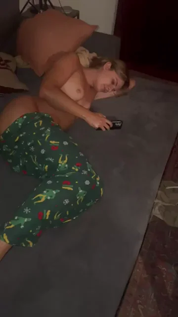 Freeuse Slut Wakes Up to Thick Cock in Her Mouth