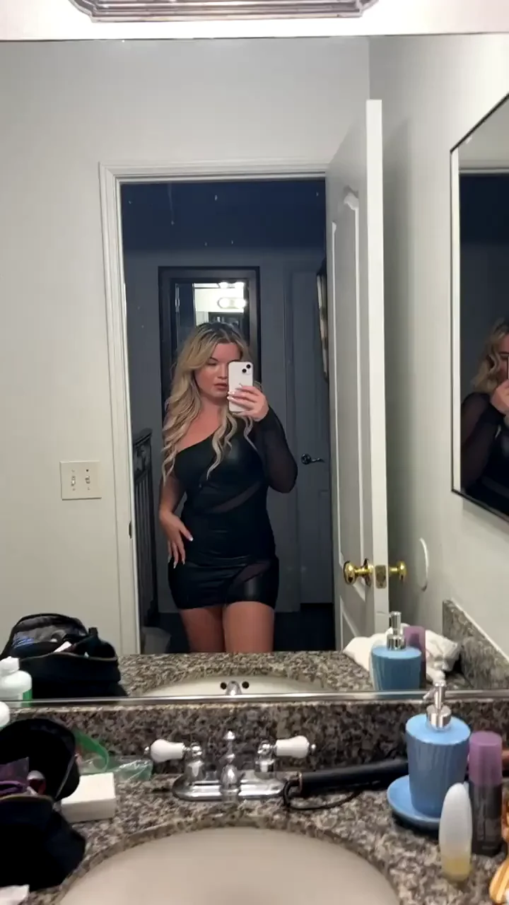 Black looks so sexy on me ðŸ”¥