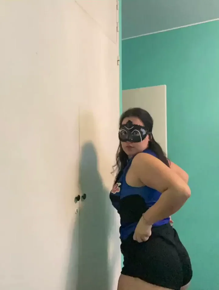 Teasing My Field Hockey Coach with My Juicy Ass in a Thong After Practice