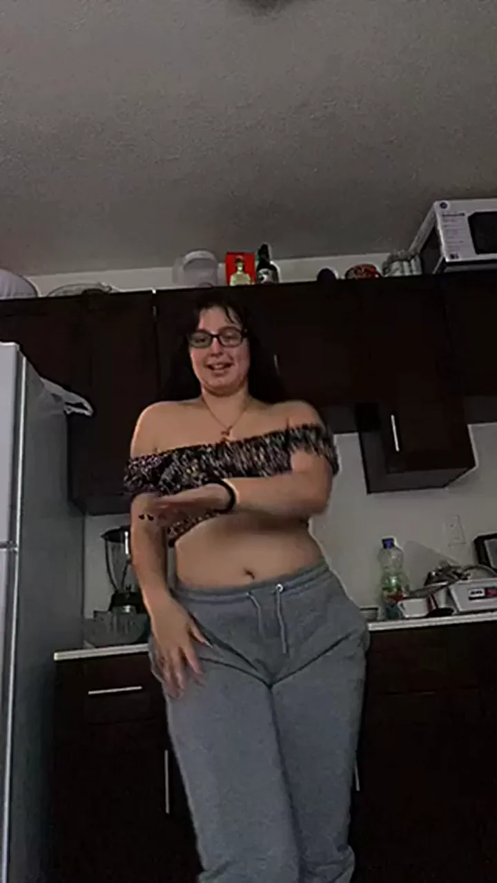 Stretch My Tight Holes with This Kitchen Twerk Tease 🍑🔥
