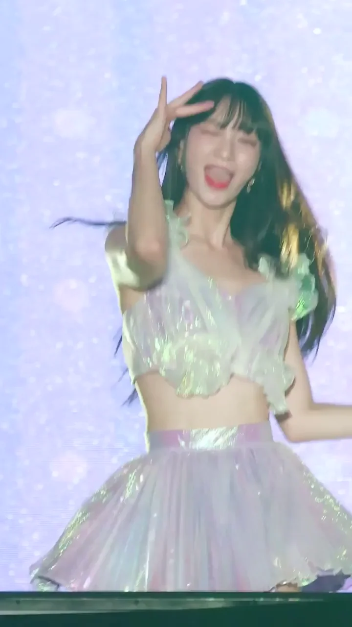 Oh My Girl - Yubin