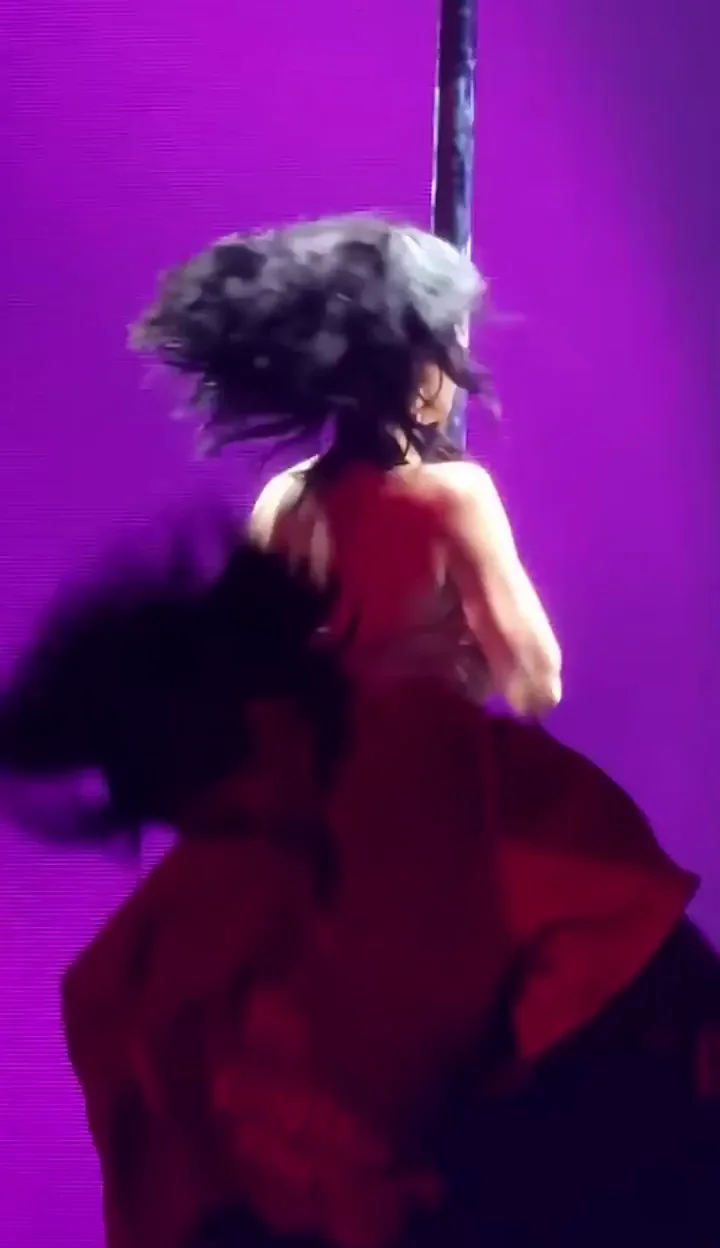 TWICE - Momo