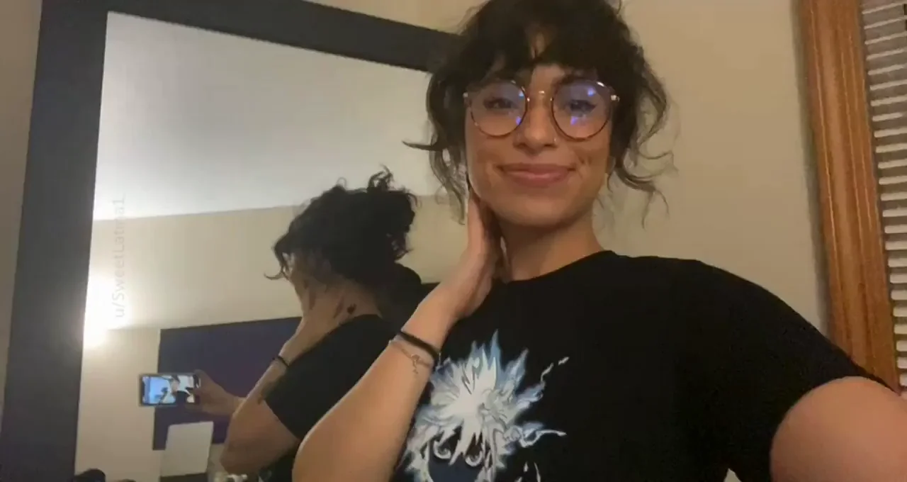 5'0" Latina Nerd Begs for Extra Inches on Her Perky Tits 😏🔥