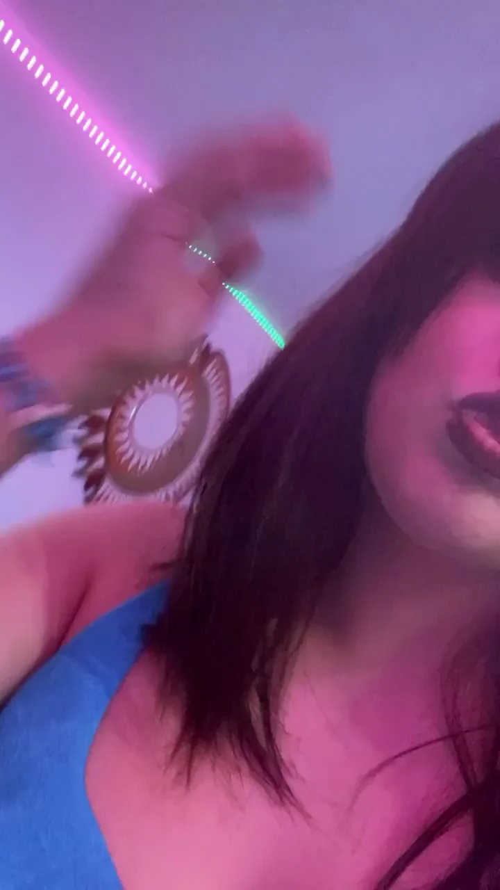 Long-Haired Slut's Face-Fuck Handle: Neon Glow Grip & Pound