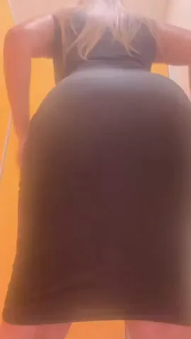 Let's sneak to our naughty secret spot at the office| I'll let you play with my ass