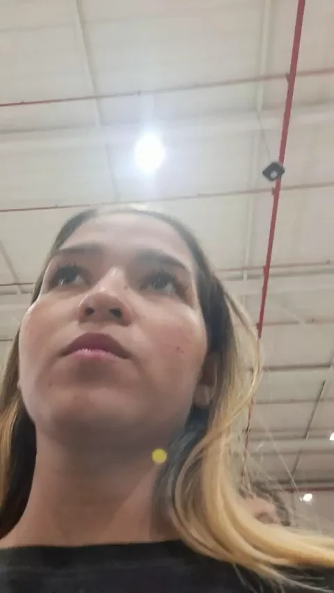 i would suck your dick and say "ay que rico papi"