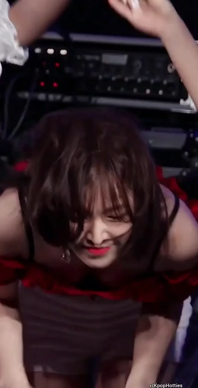 Red Velvet - Wendy, Selugi, Irene, Joy and Yeri