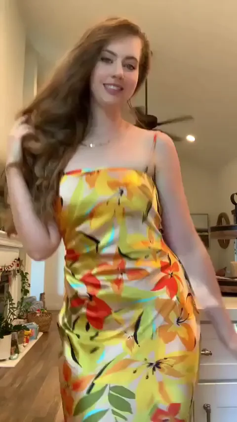 Tight Dress Tease: Front or Back Booty Pop?