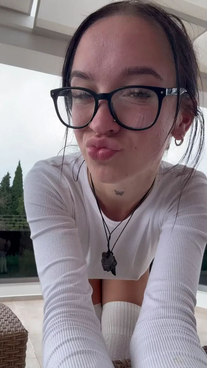 Convince Me to Creampie My Thighhigh Teen Pussy? 😘🍆💦