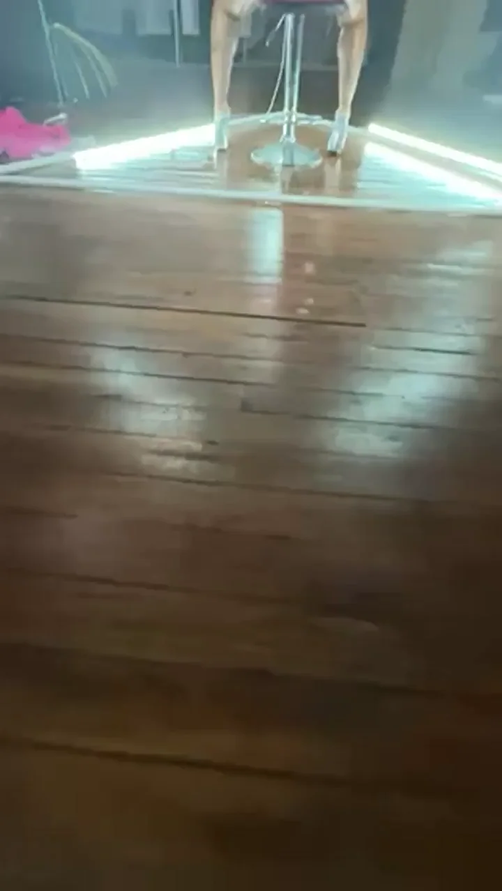 a fat black ass on your face if you are hungry
