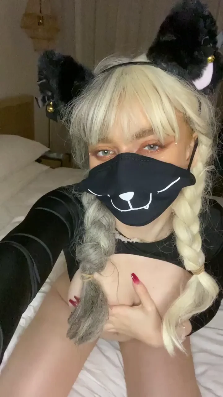 2005 Catgirl Tease: Masked Slutty Paws & Perky Tits Beg for Friends ðŸ¥°