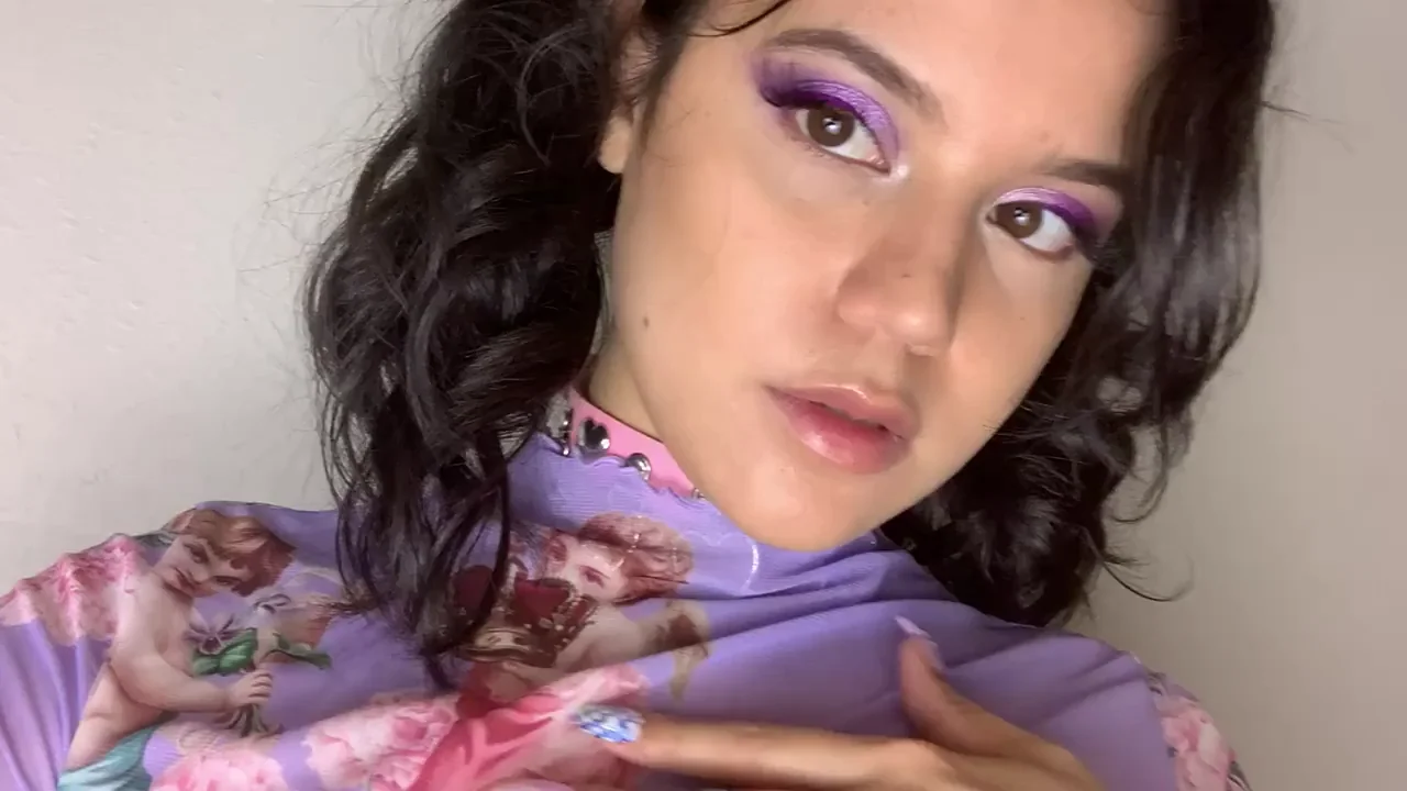Would love as much cum as possible over my face and tits right now❤