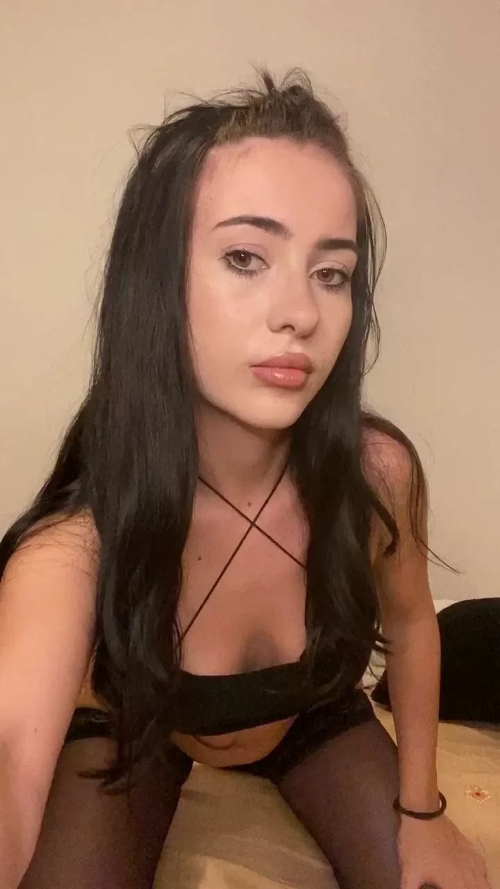 Just a petite girl that wants to get used