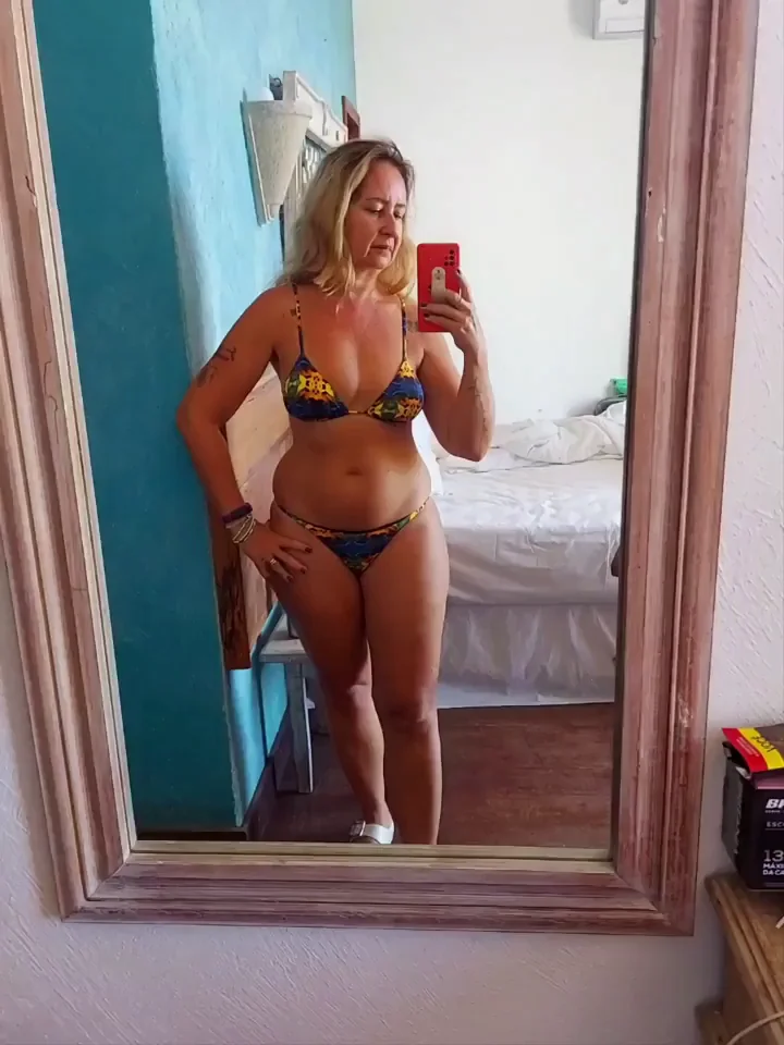 Good morning Friday loves, how about this bikini for today? Be honest please (51y)