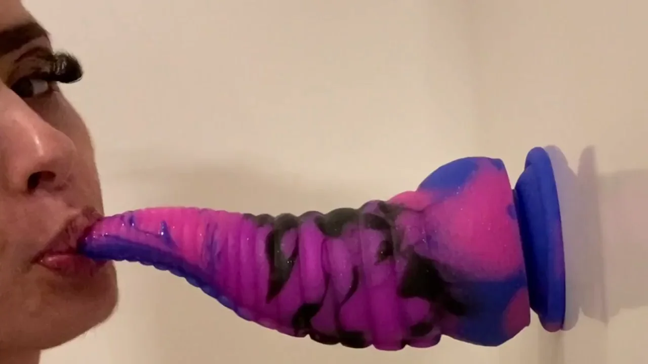 Monster Tentacle Deepthroat Slut Gorging on Huge Purple Beast 🐙💦