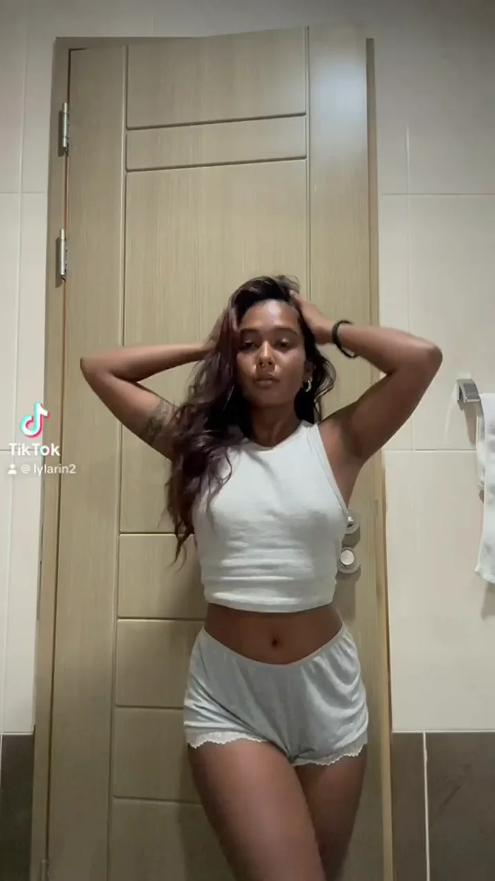 Petite Indian Slut Shaking Her Juicy Ass and Perky Titties