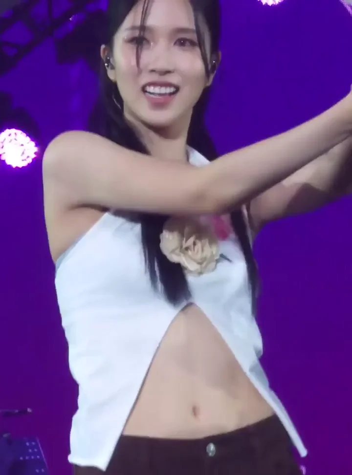 TWICE - Mina feat. Momo