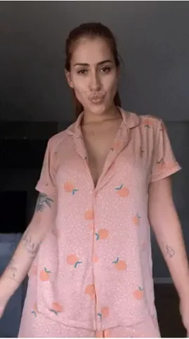 🔥 Latina Redhead Teen Sends Slutty Nudes 'Cause Your GF Won't 😈🍑