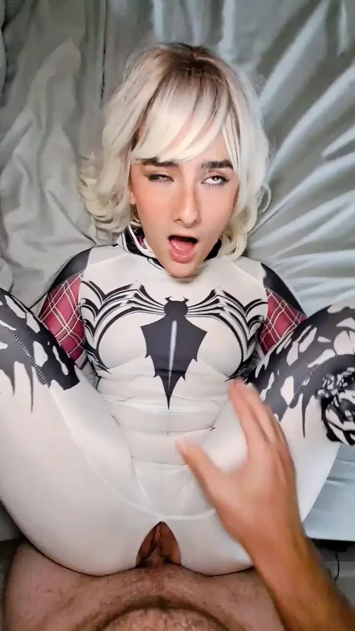 Spider-Gwen's Brutal Canon Breaking