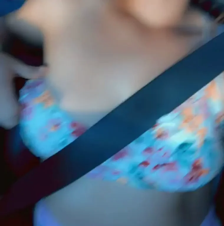 Doing a reveal in the car for you guys ? (OC)