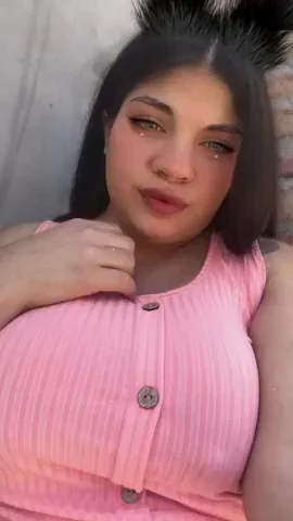 a chubby bouncing her tits