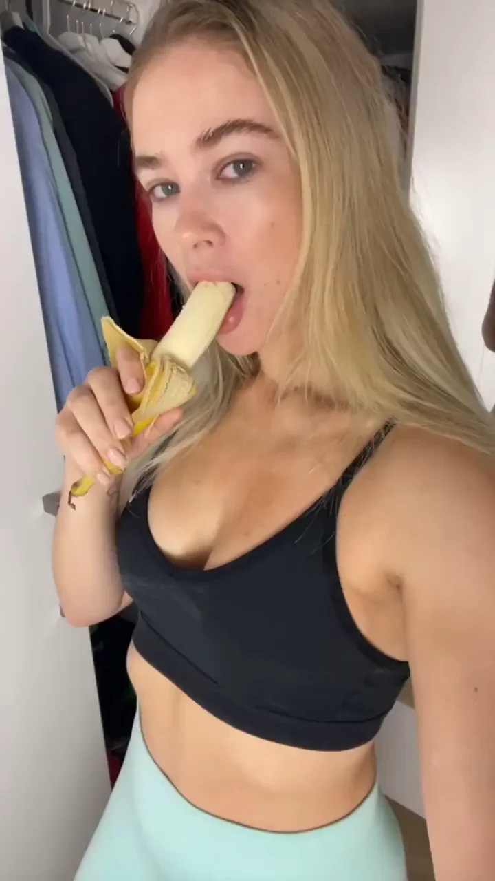 How Fast Can You Knock Me Up with That Banana Dick? 🍌💦😈