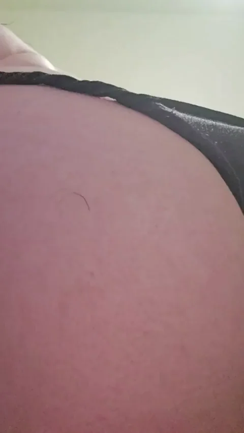 I move my ass in your face, you accept it