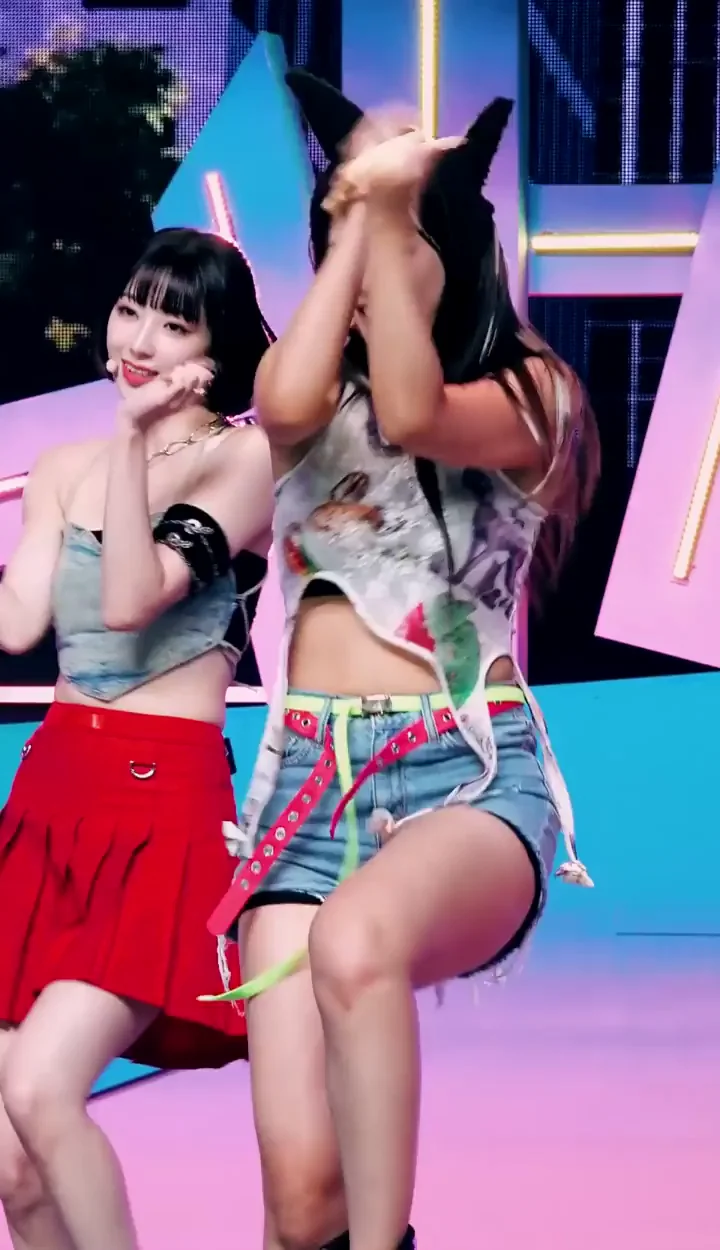 H1-KEY YEL Kpop Sluts Tease & Shake 🍑🔥