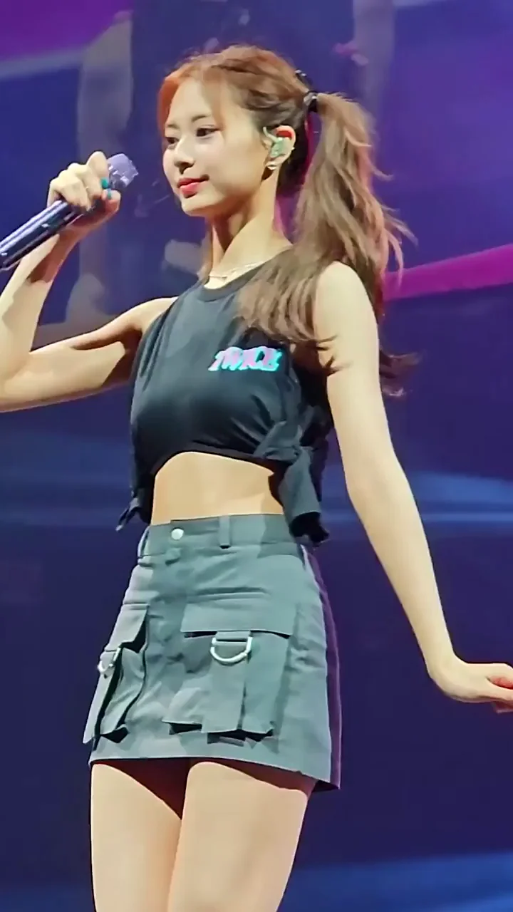 TWICE - Tzuyu