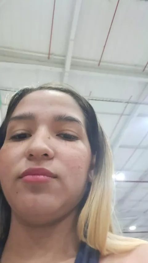 flashing my tits in this store