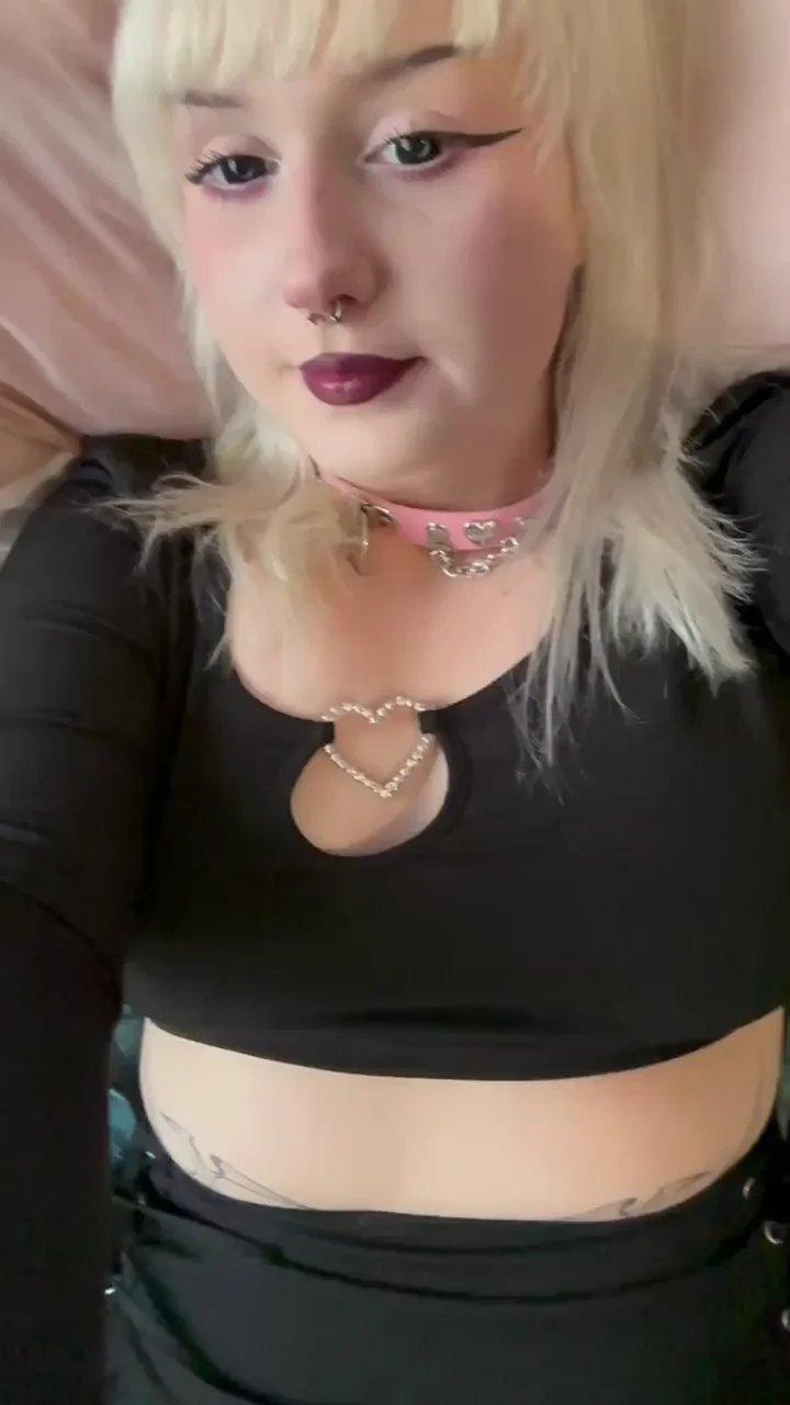 Goth Blonde Begs for Cum on Her Massive Titties 💦🖤 [F]