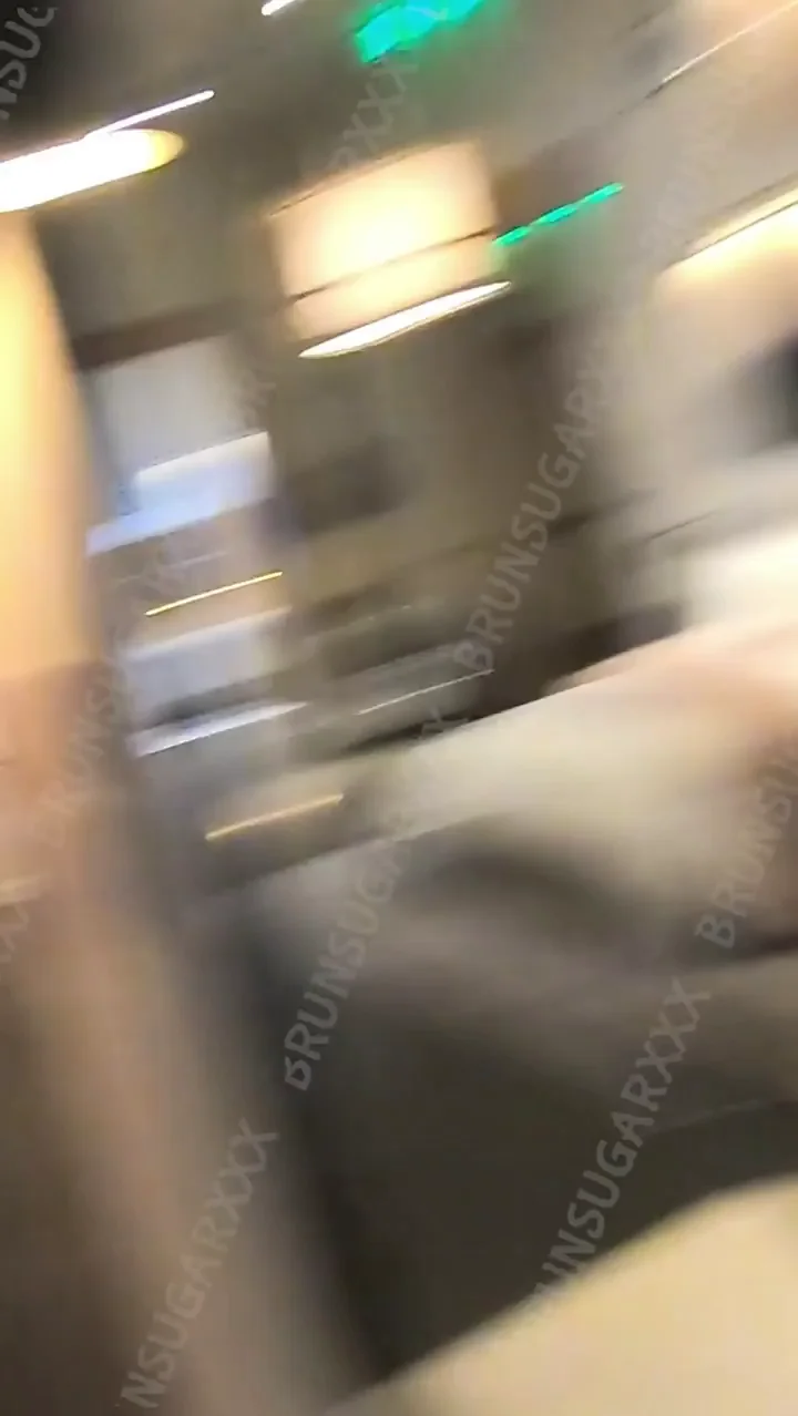 Flashing at the mall leads to first cumwalk back to the car!