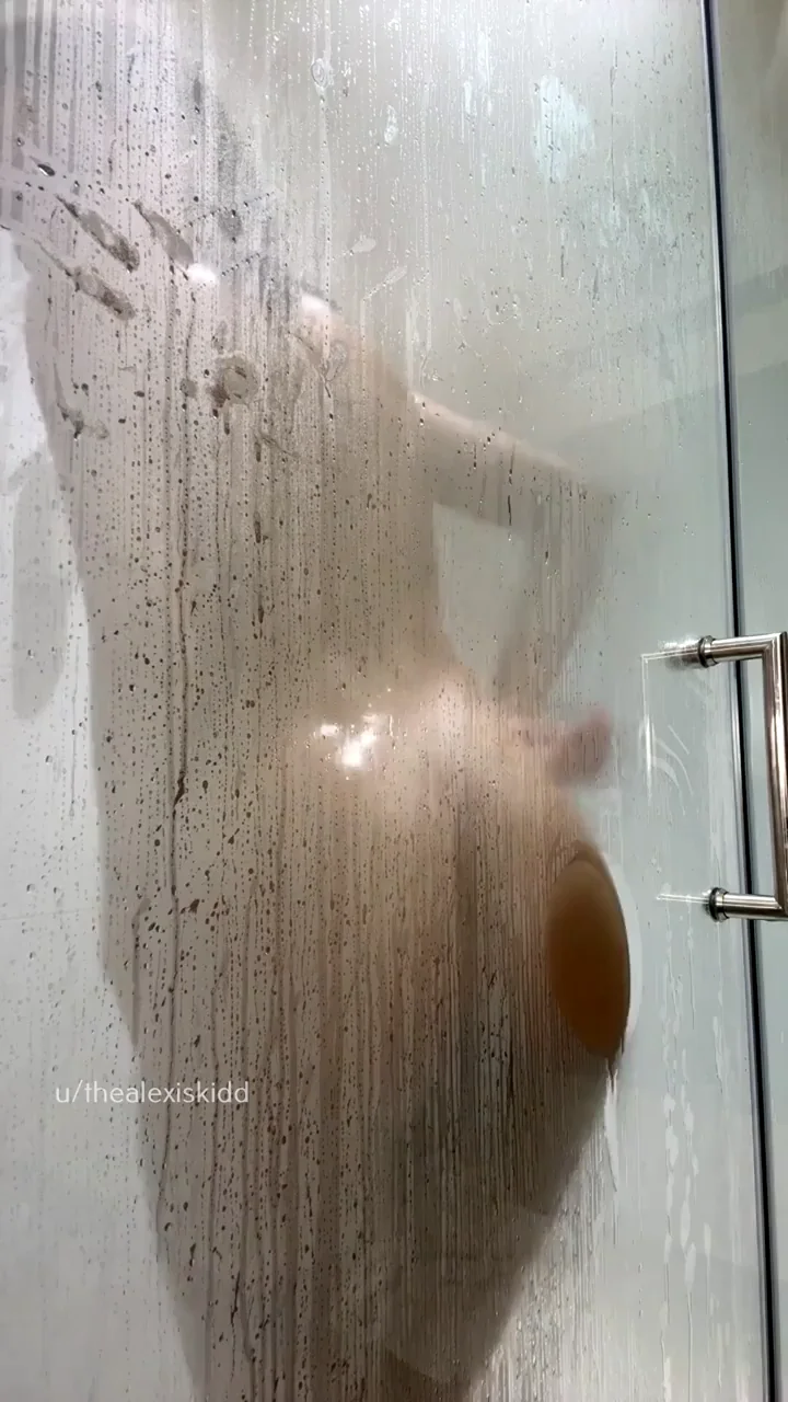 Ebony Babe Waiting in Steamy Shower 🍑💦