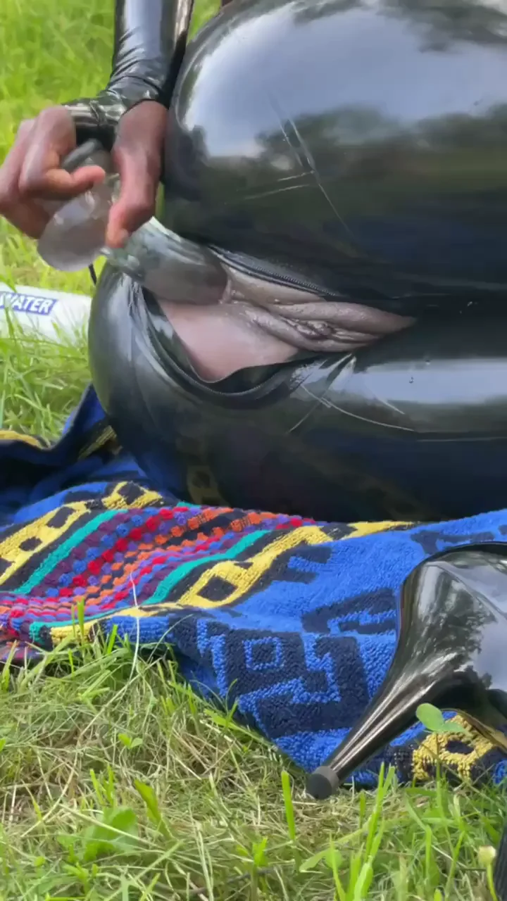 I love fucking my asshole so much. It feels so nice to have something big slide in and out of my tight asshole.
