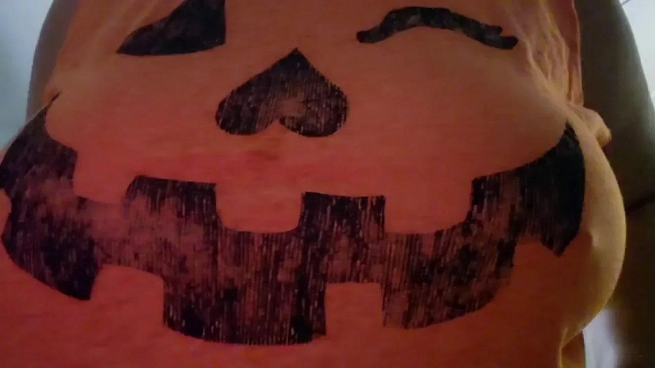 Halloween is coming up so it's time for a jack-o-lantern titty drop! (OC)